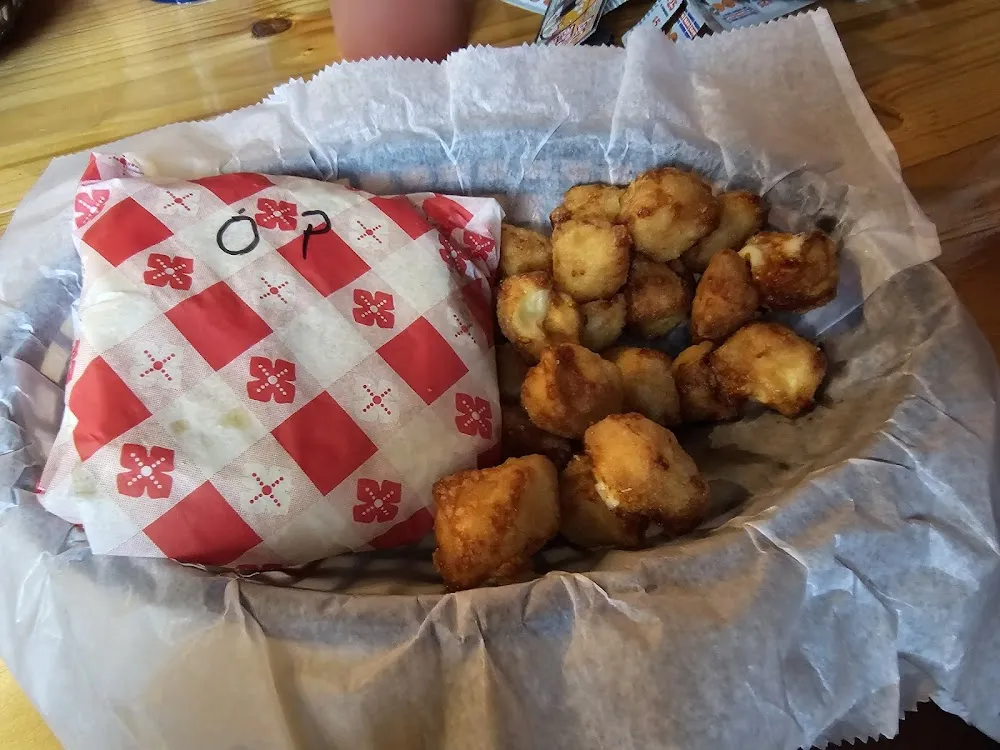 Cheese or Cajun Curds